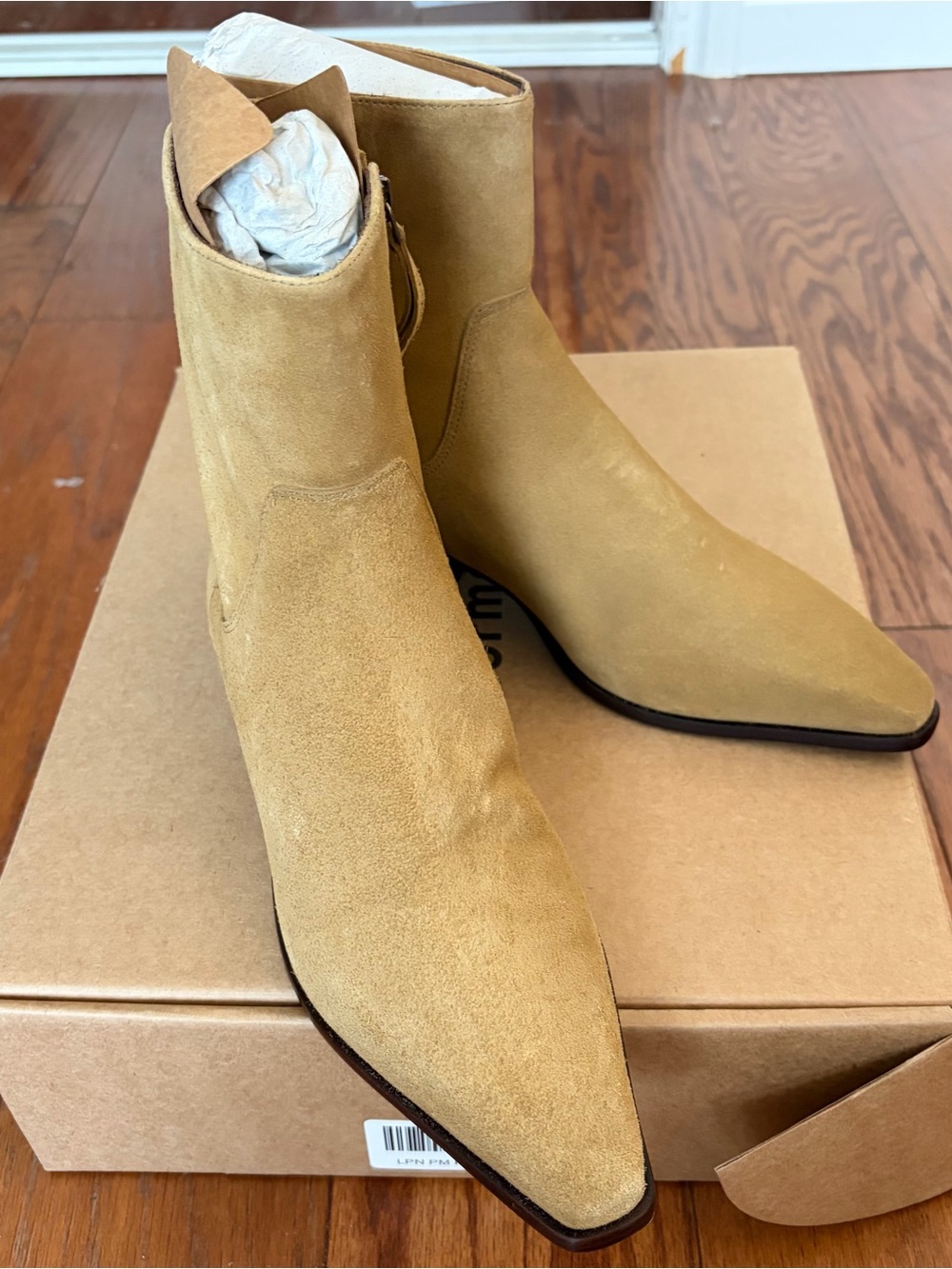 NWB Reformation Dominique Suede Ankle Boots